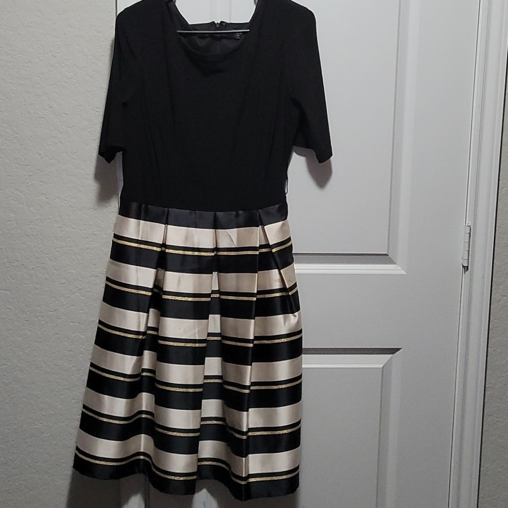 Women's dress